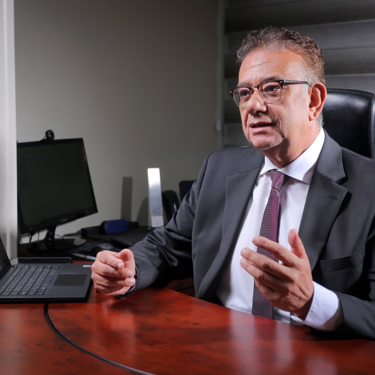 Dr. Ali El Meneisi min